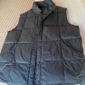 Men's Black Puffer Vest